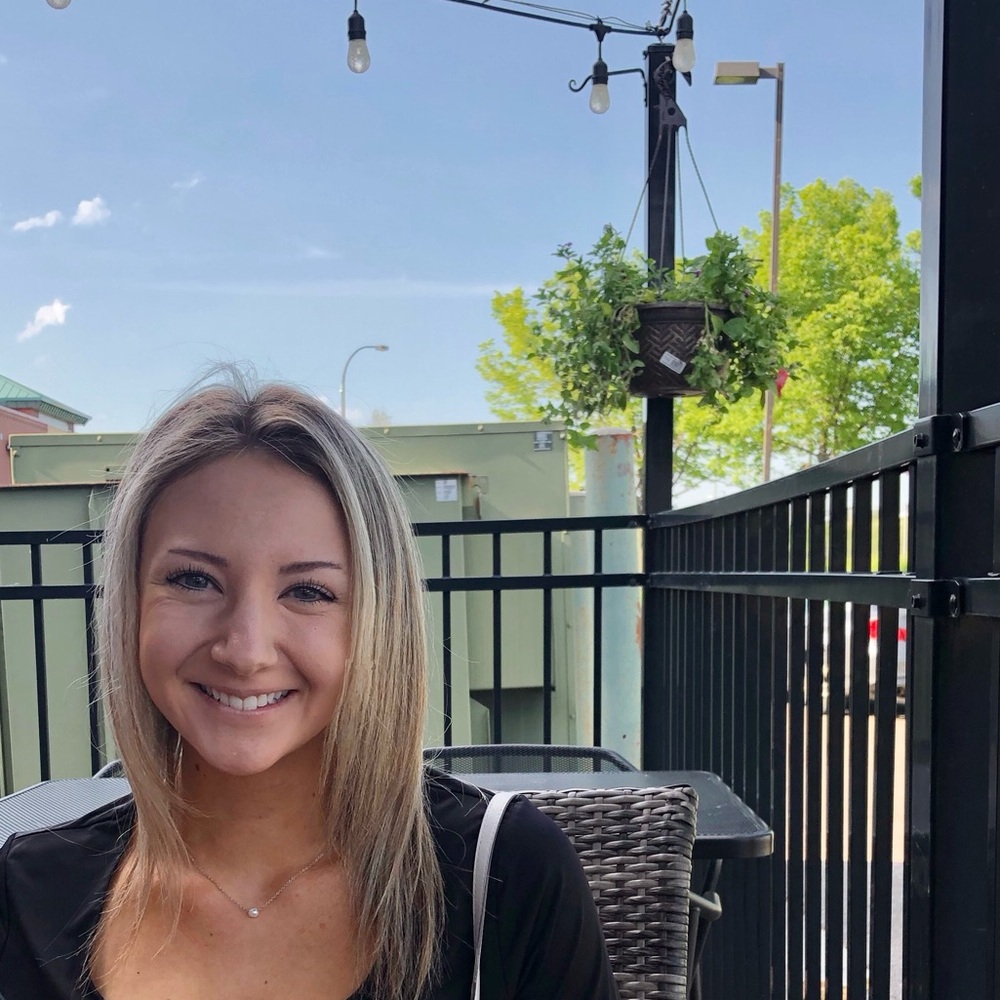 Meet your Posher, Jacy